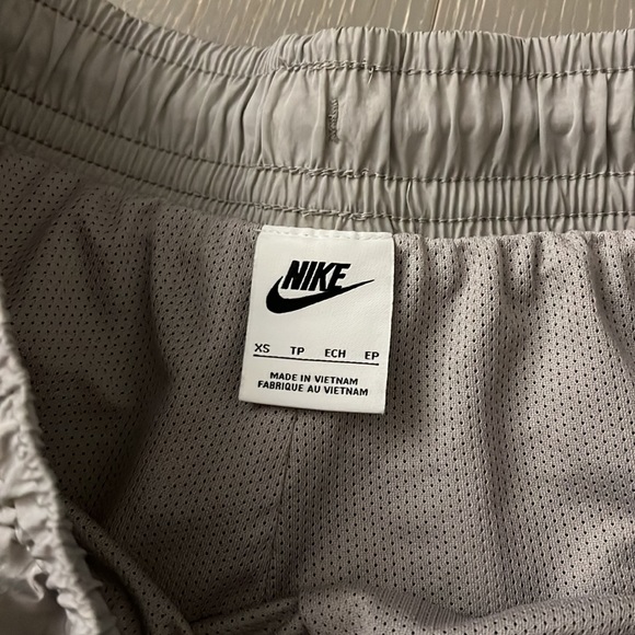 Nike Sportswear Tech Essentials - Picture 3 of 5